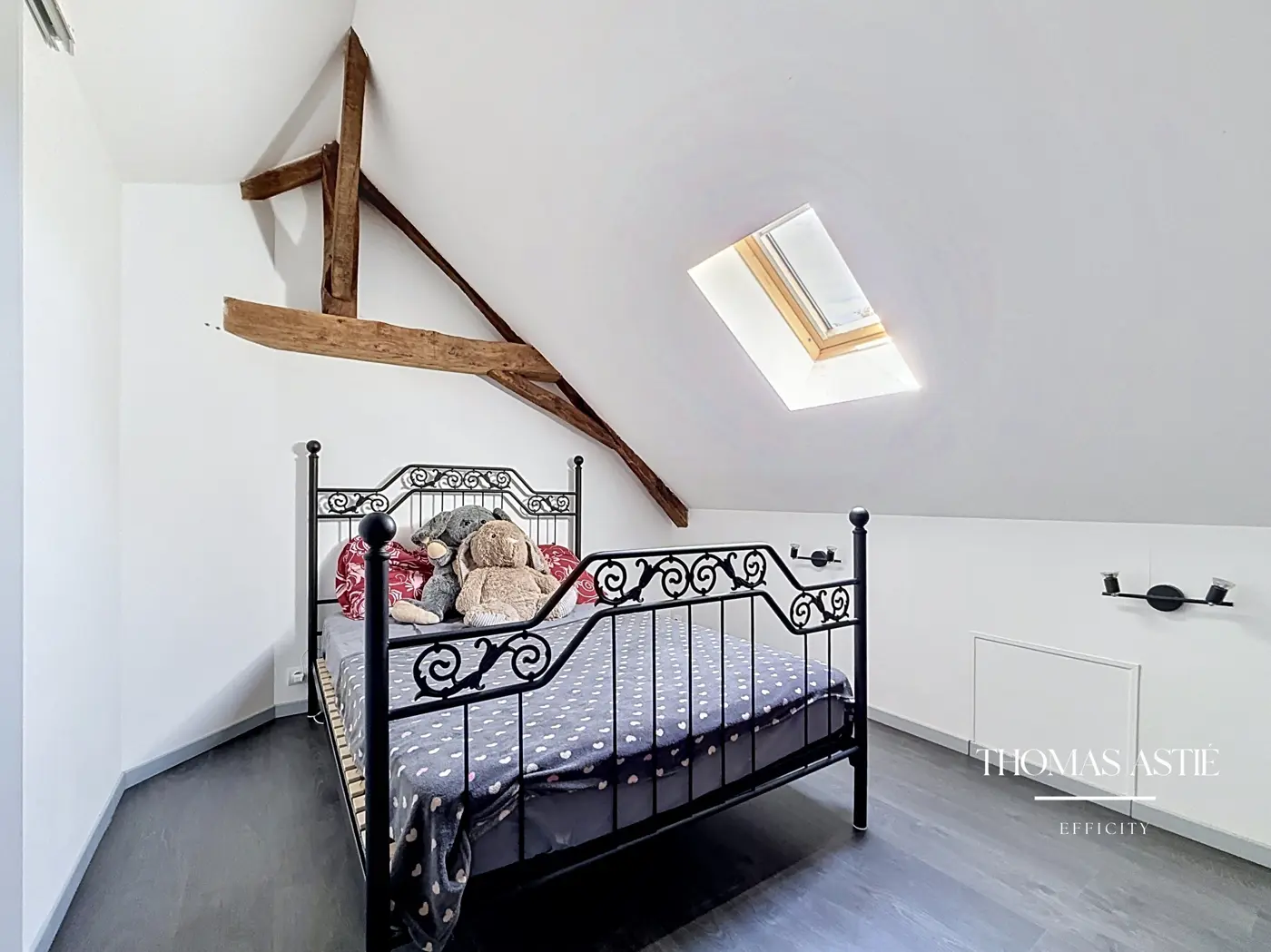 Maison 5 pièces, 101 m² à Noyant-Villages, photo 11 sur 17