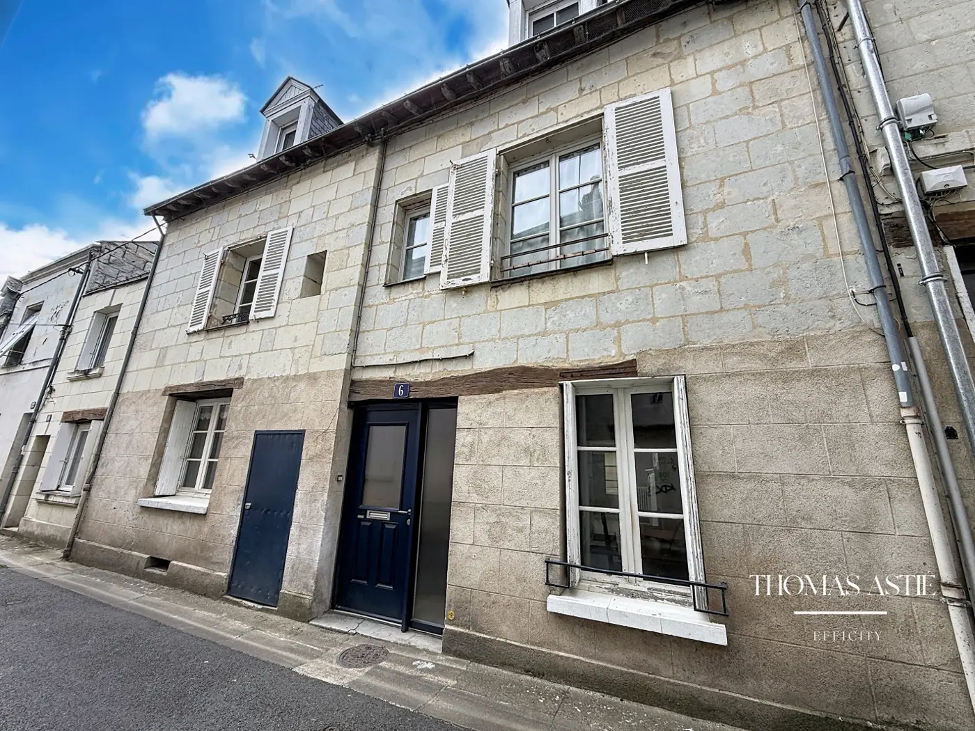 Maison 6 pièces, 121 m² à Saumur, photo 1 sur 12