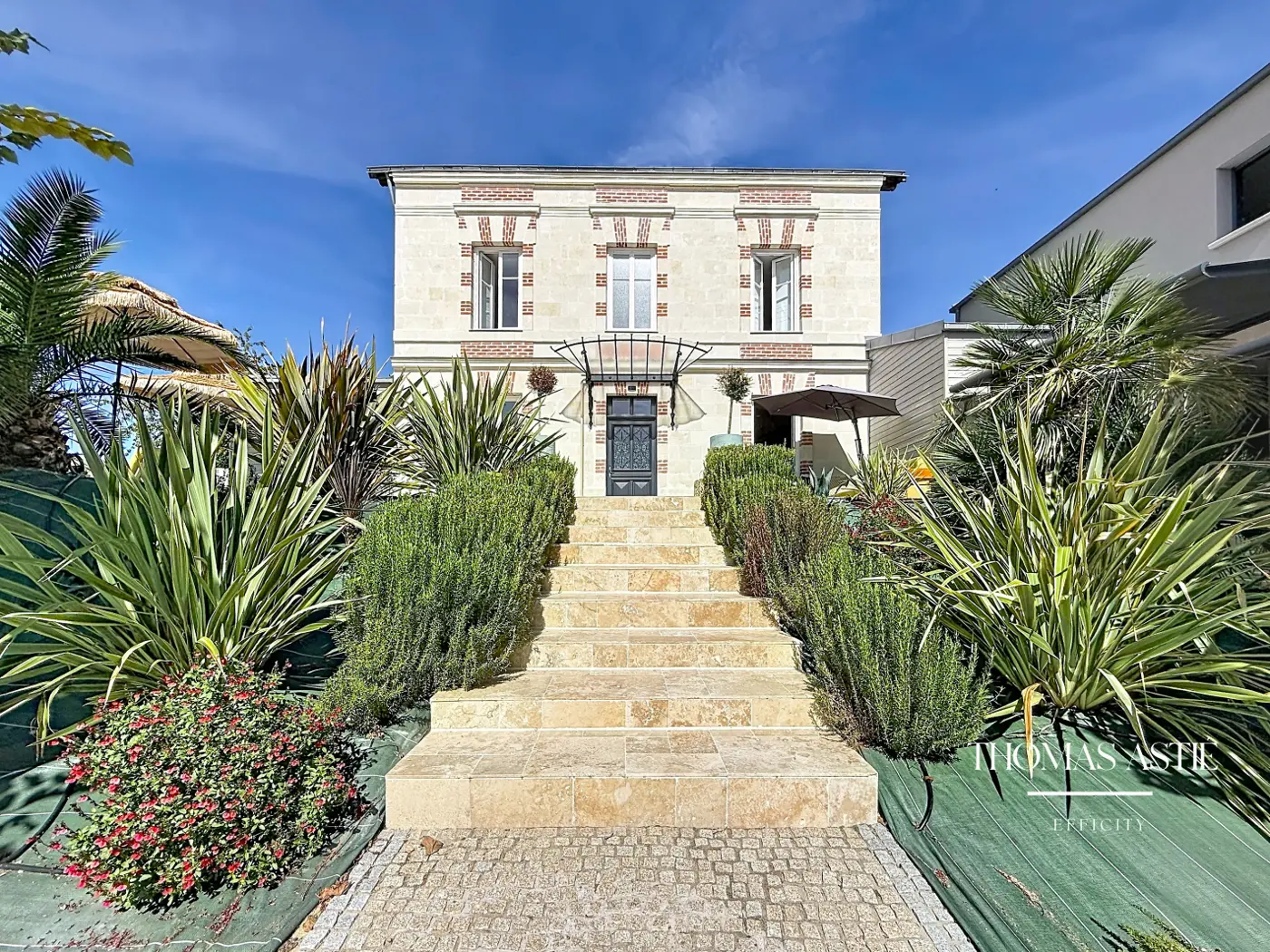 Maison 9 pièces, 235 m² à Souzay-Champigny, photo 15 sur 17